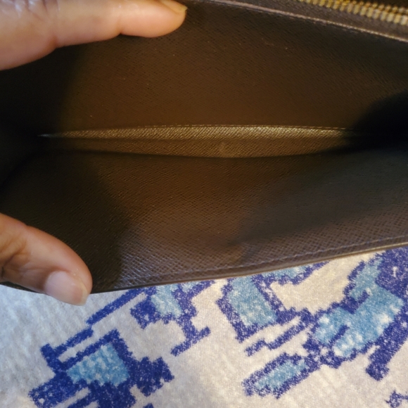 Louis Vuitton Damier Ebene Sarah Wallet Luxury Made in Spain 2007 - Picture 12 of 17